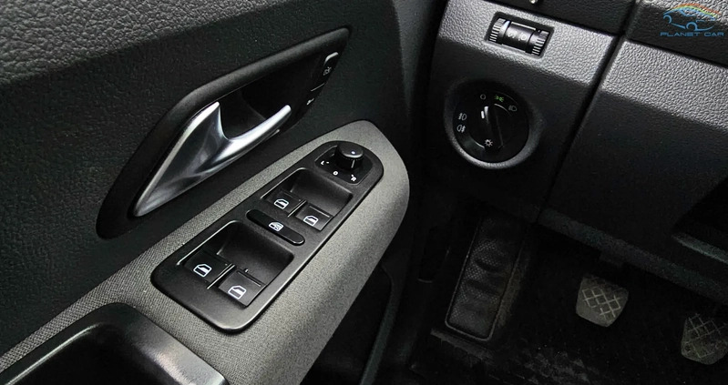 Volkswagen Amarok cena 54900 przebieg: 257000, rok produkcji 2011 z Bobowa małe 379